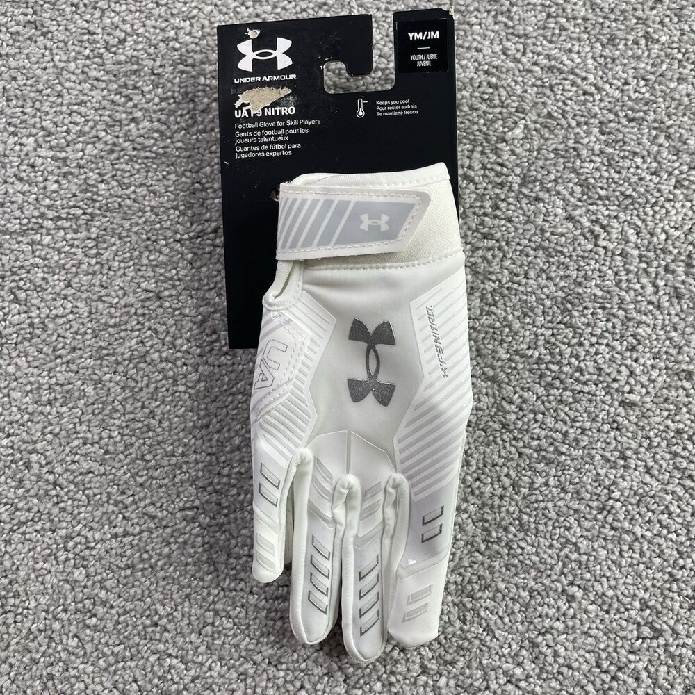 Under Armour UA F9 Nitro Youth Medium Football Receiver Gloves White NWT